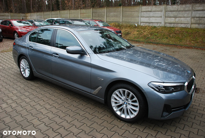 BMW Seria 5 530i mHEV sport - 10