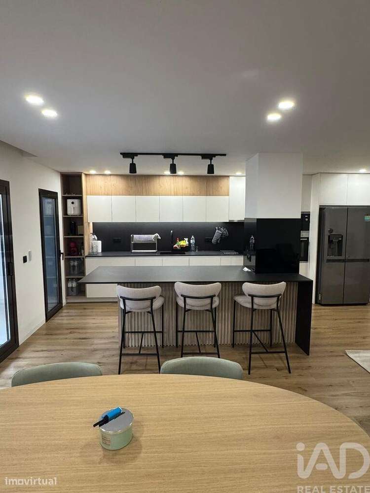 Apartamento T3 em Paranhos de 134,00 m2 - Grande imagem: 1/12