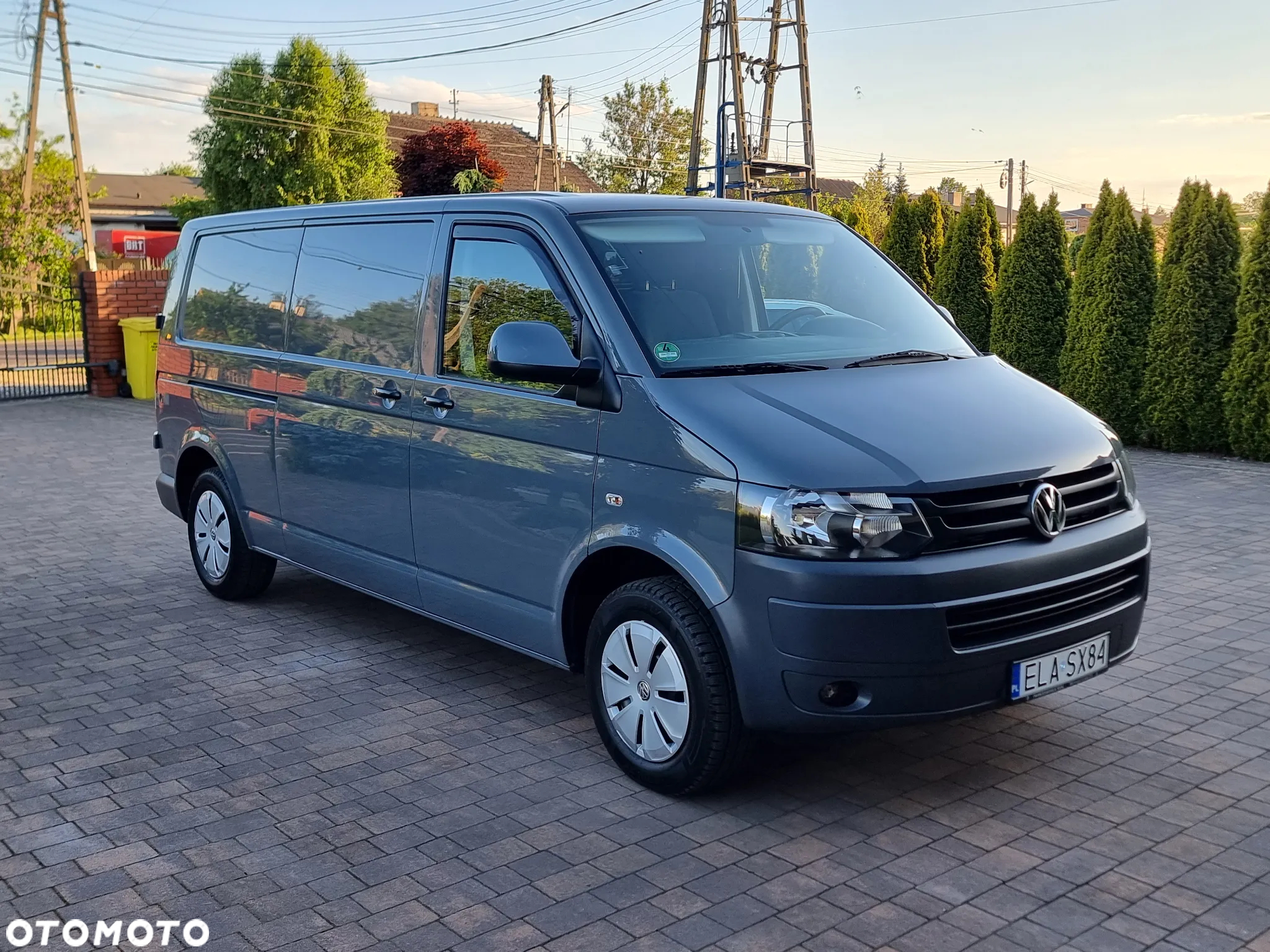 Volkswagen Transporter - 2