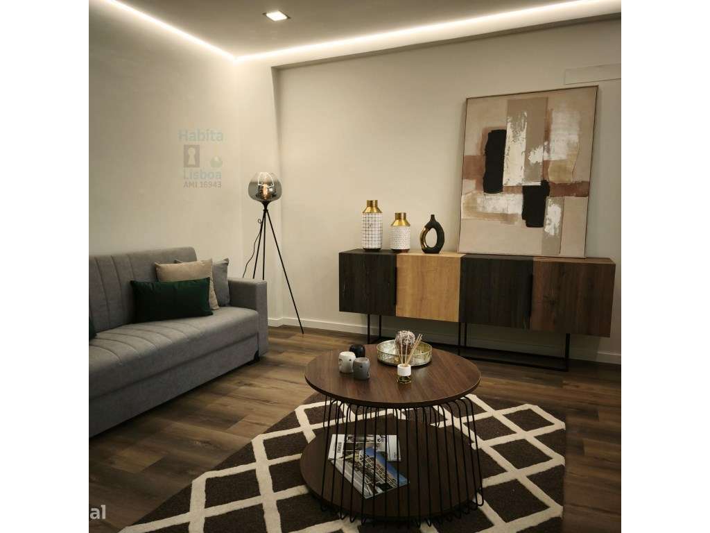 T3 Renovado e Mobilado Vista Monsanto | Varanda de 12m2-10