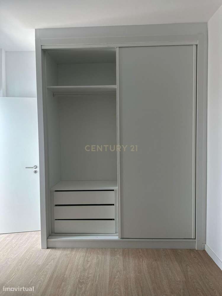 Moradia Térrea de Excelência no Alto do Índio – Conforto, Elegância e-21