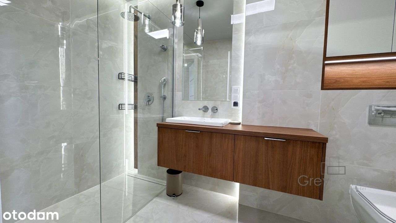 Trzypokojowe mieszkanie przy Łazienkach.-13