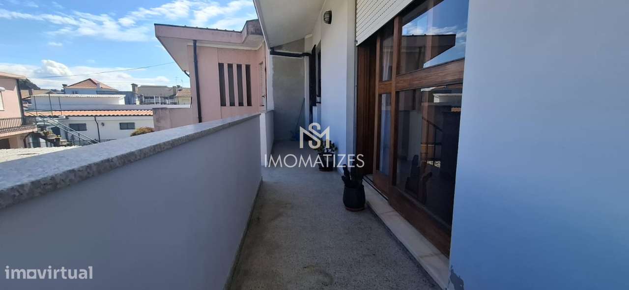 Moradia Bifamiliar T3+T3 em Nogueira da Maia-29