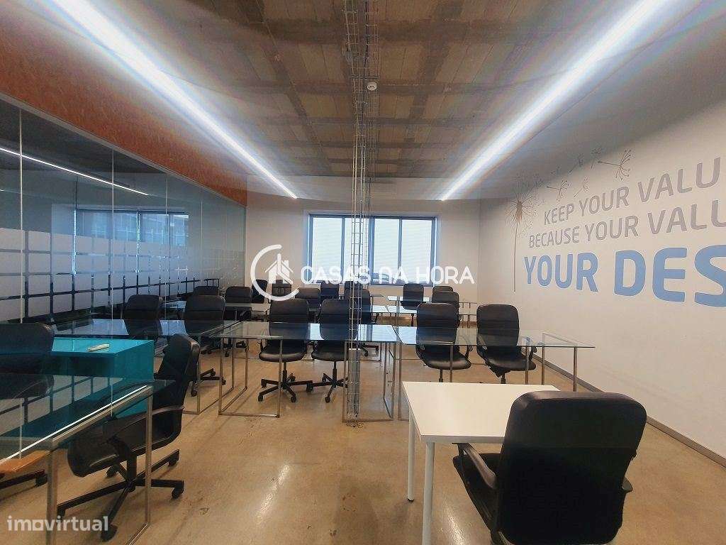 ESCRITÓRIO EM STARTUP - Condomínio Privado - Rio de Mouro - Grande imagem: 4/20