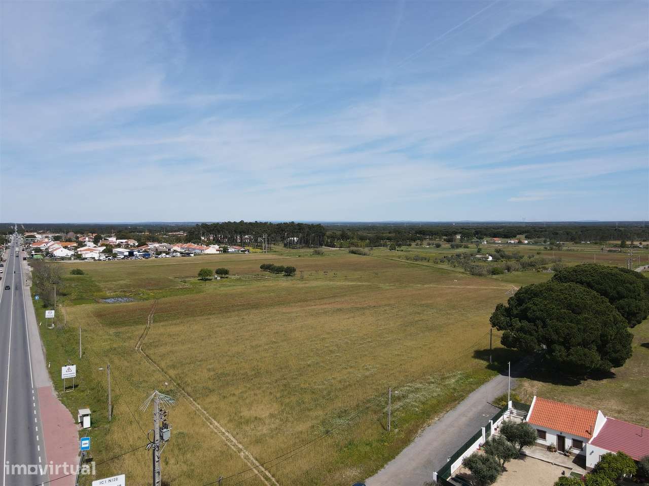 Terreno para construção de comércio/serviços - Grande imagem: 4/12