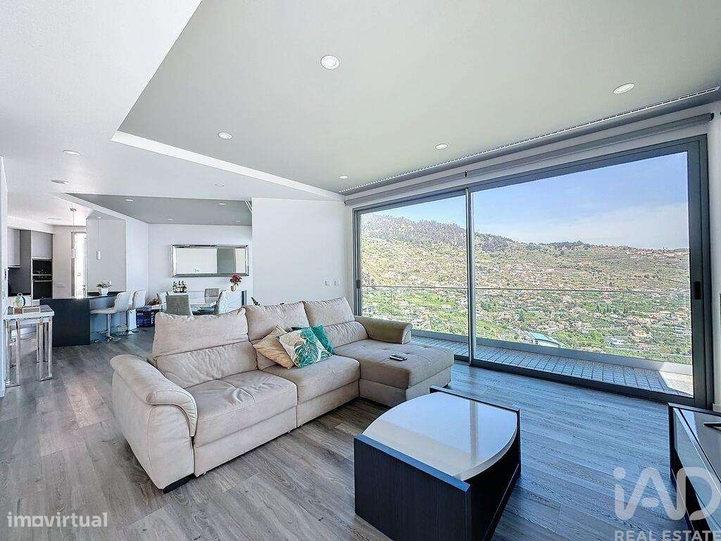 Casa / Villa T2 em Arco da Calheta de 146,00 m2 - Grande imagem: 4/27