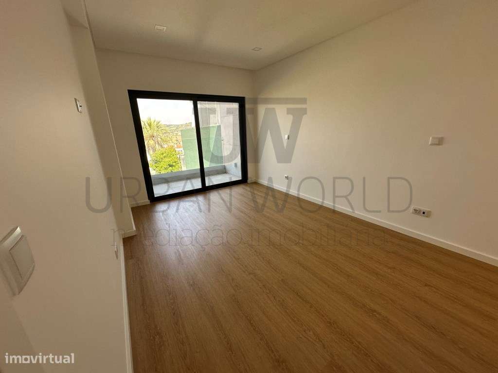 Moradia T9 - NOVA - Mealhada, Loures, 410 m2 - Grande imagem: 4/56