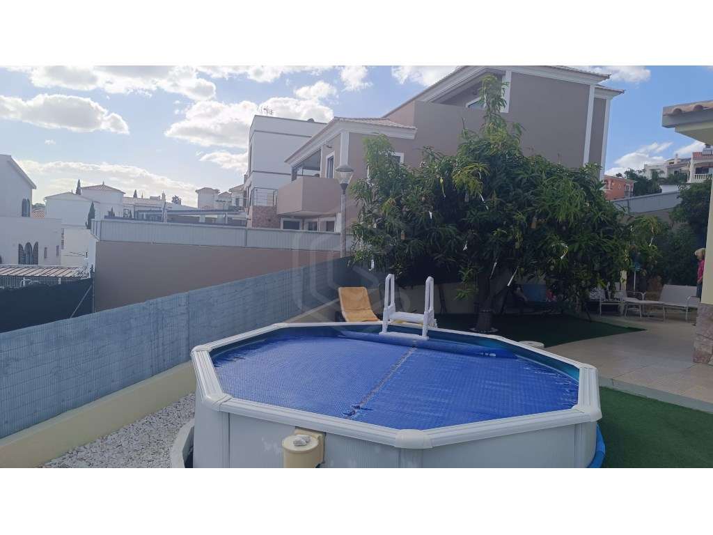 Moradia V4 com Garagem para 4 Carros, Goncinha, Loulé, Algarve-31