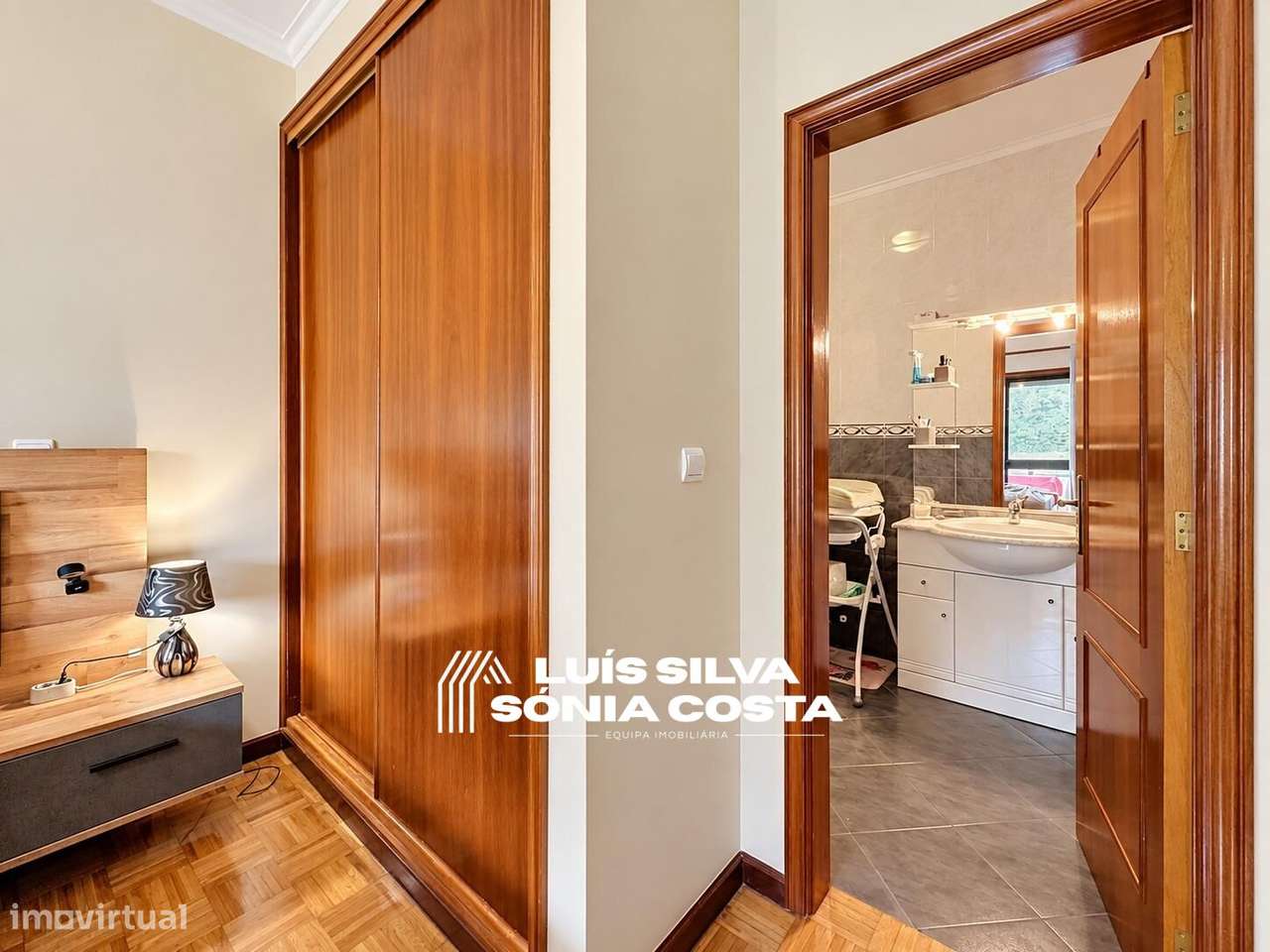 Apartamento T2+1 c/ Garagem Fechada & Duas Varandas | Santa Maria...-23