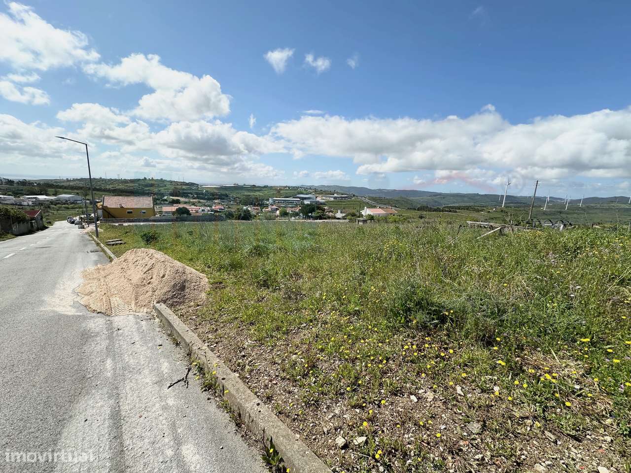 Lote Moradia, Bairro Tocadelos, Lousa-19