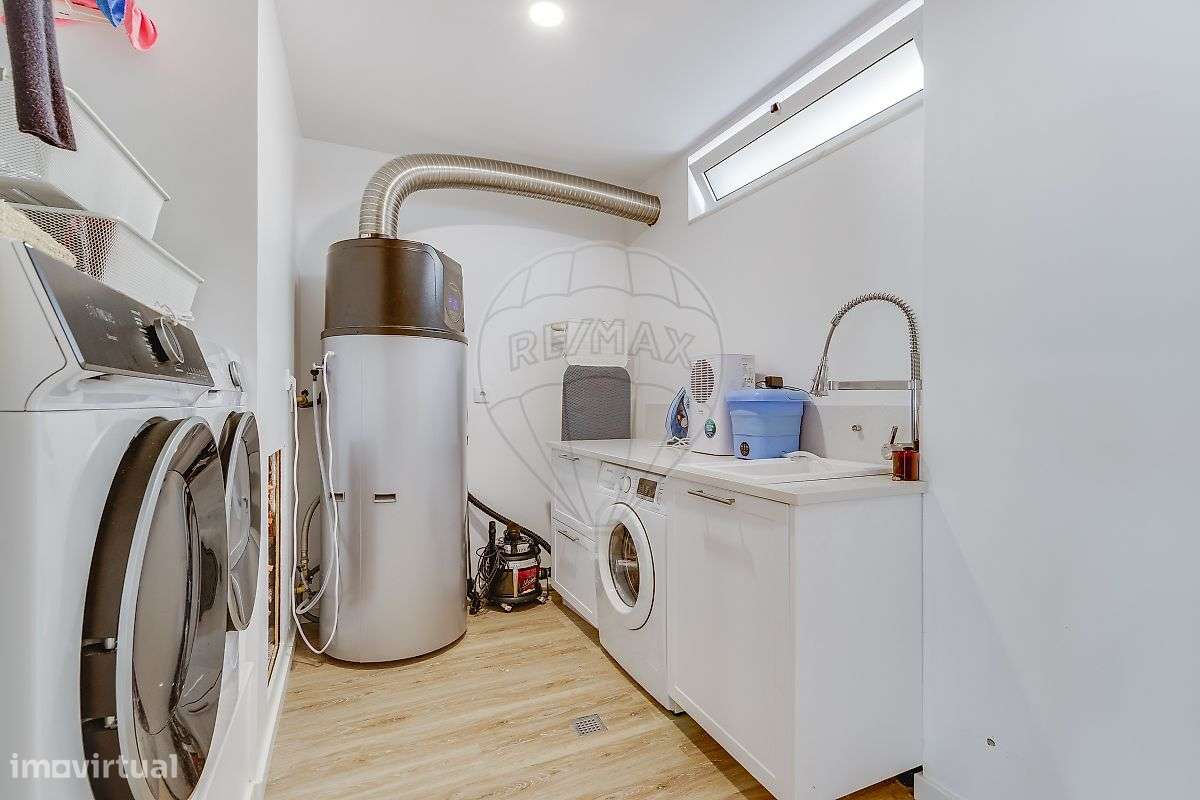 Moradia T4 para venda-24