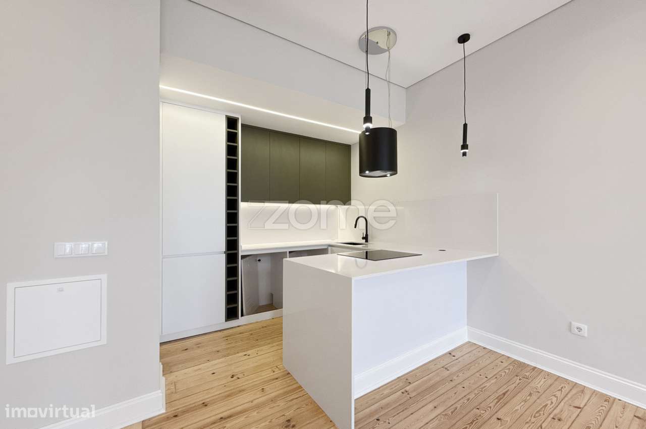 Apartamento T3 Remodelado Avenida Almirante Reis - Grande imagem: 5/48