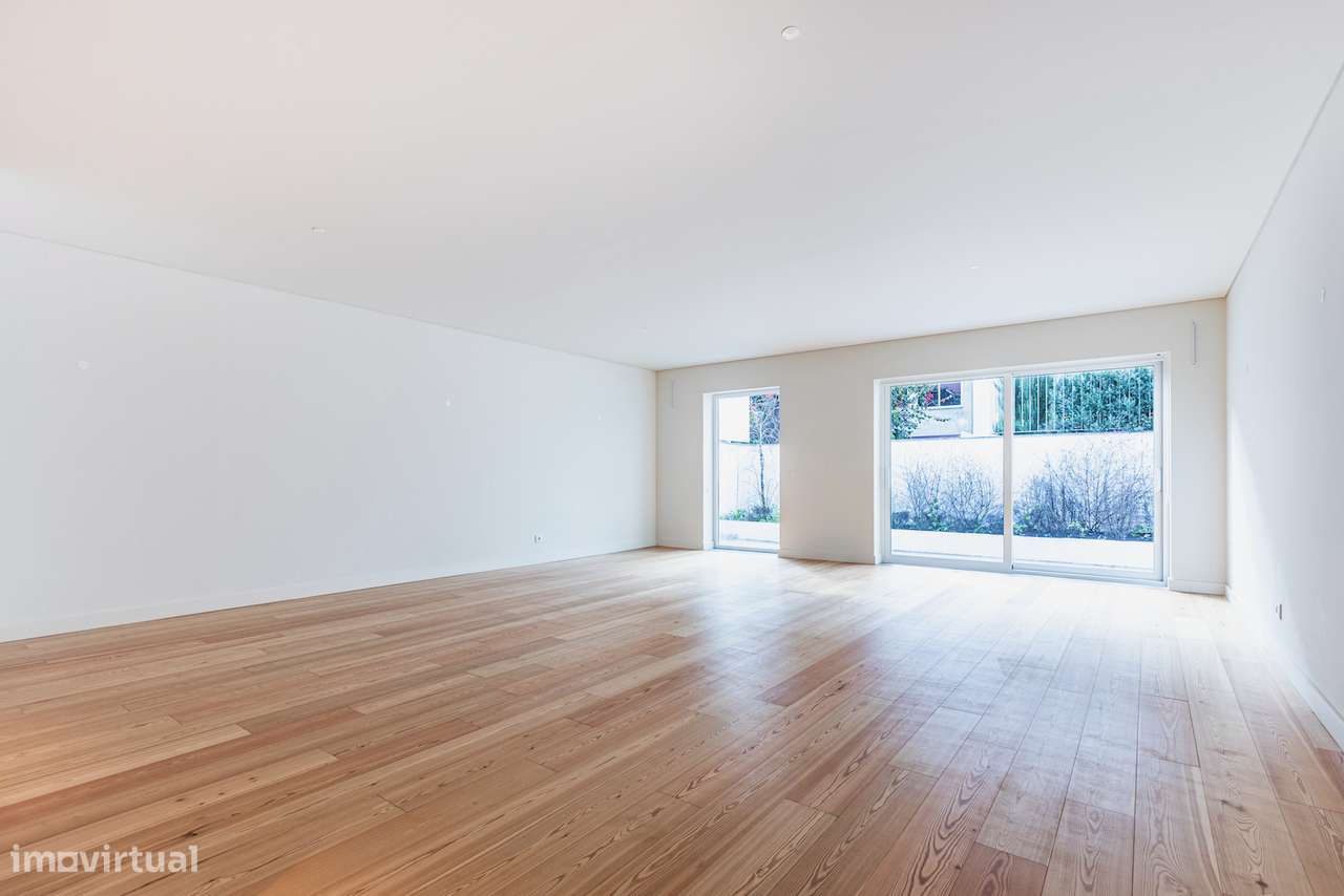 Duplex T4 – Empreendimento Conde de Lima, Lisboa-35