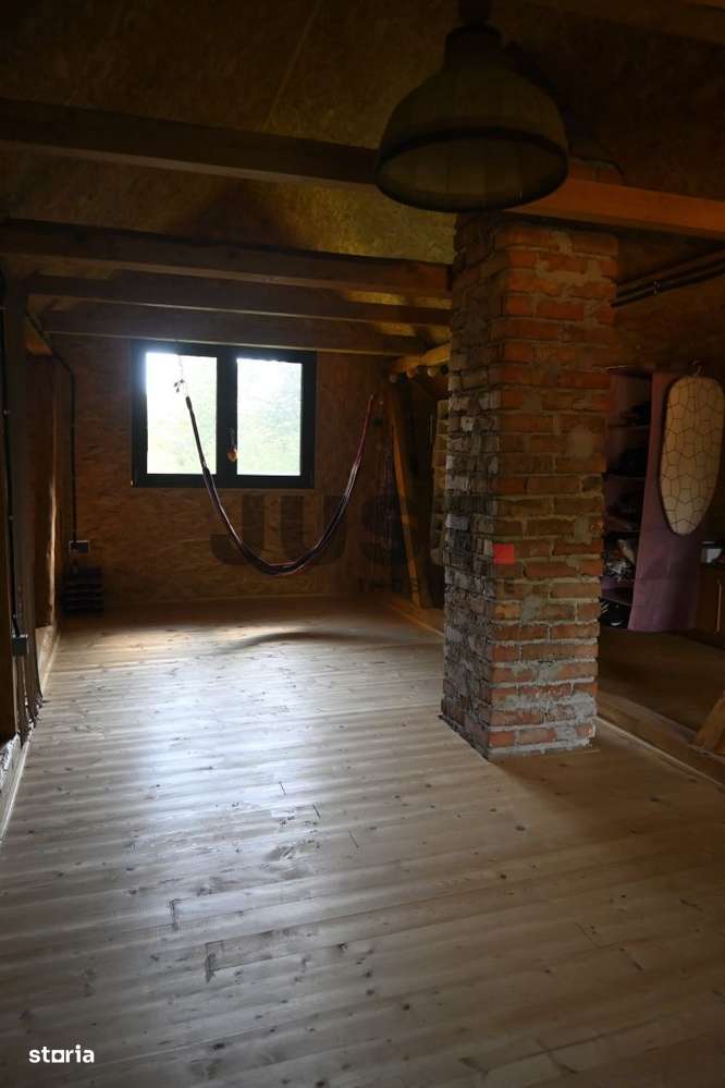 Problema e orașul. Soluția: un pârâu în curtea ta. Rasca/Valea Fericir-9