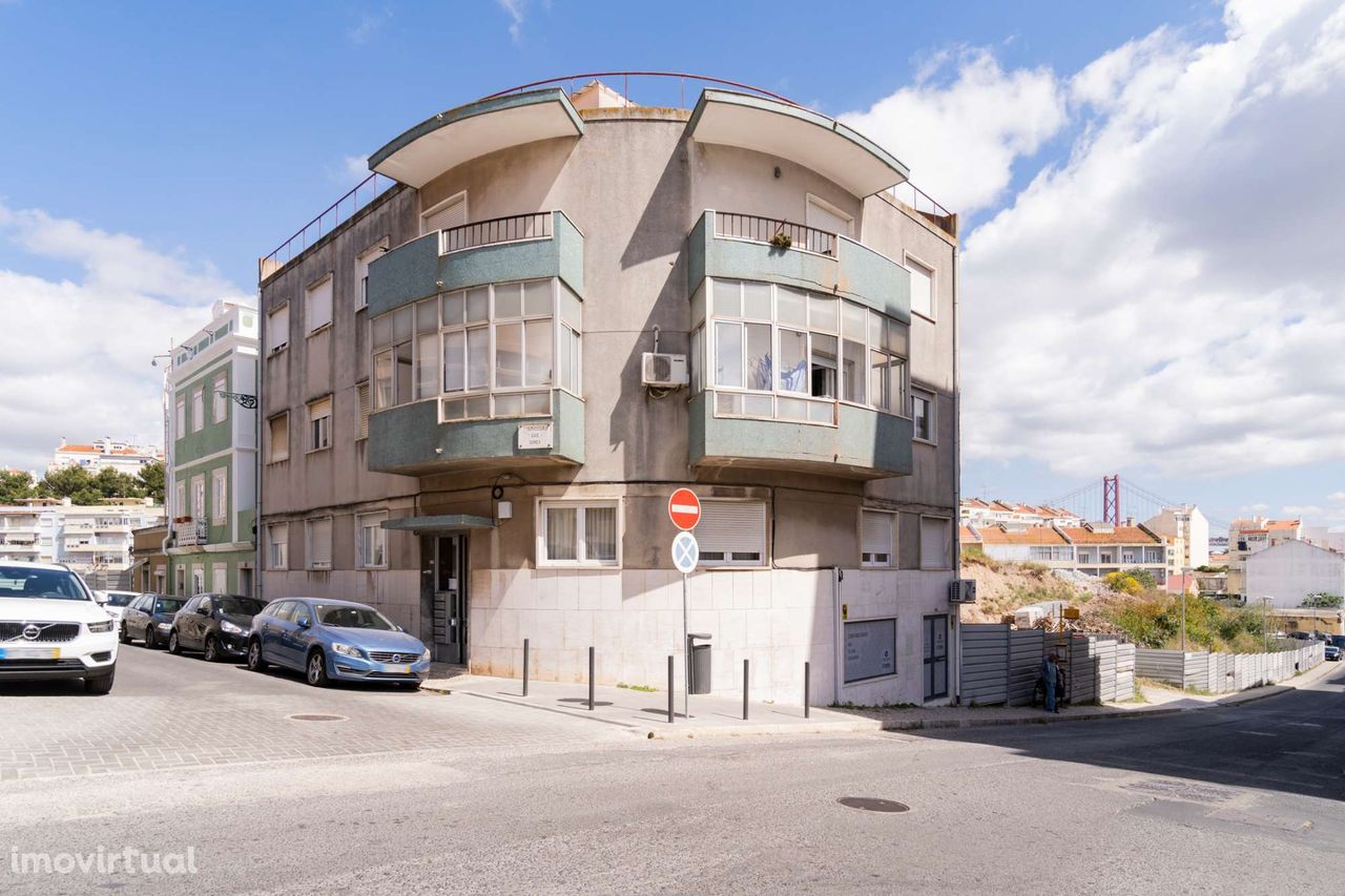 Apartamento T2 para venda na Ajuda em Lisboa