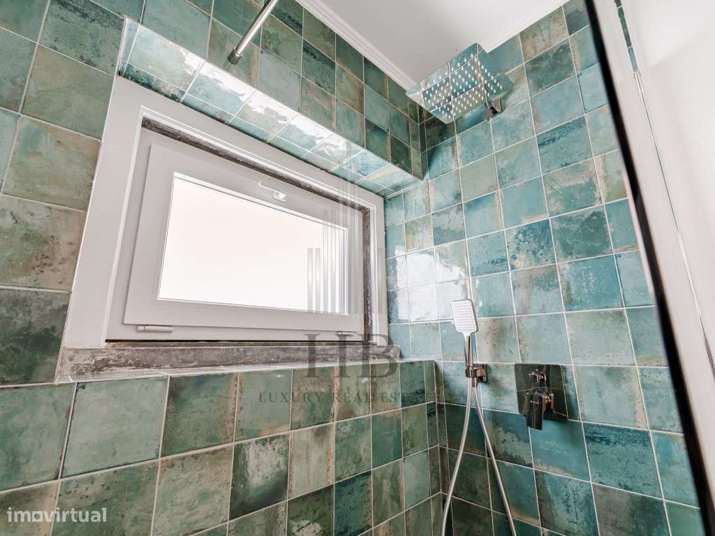 Andar de Moradia T2 + Anexo T1 Independente | Vista Mar e Serra | P...-31
