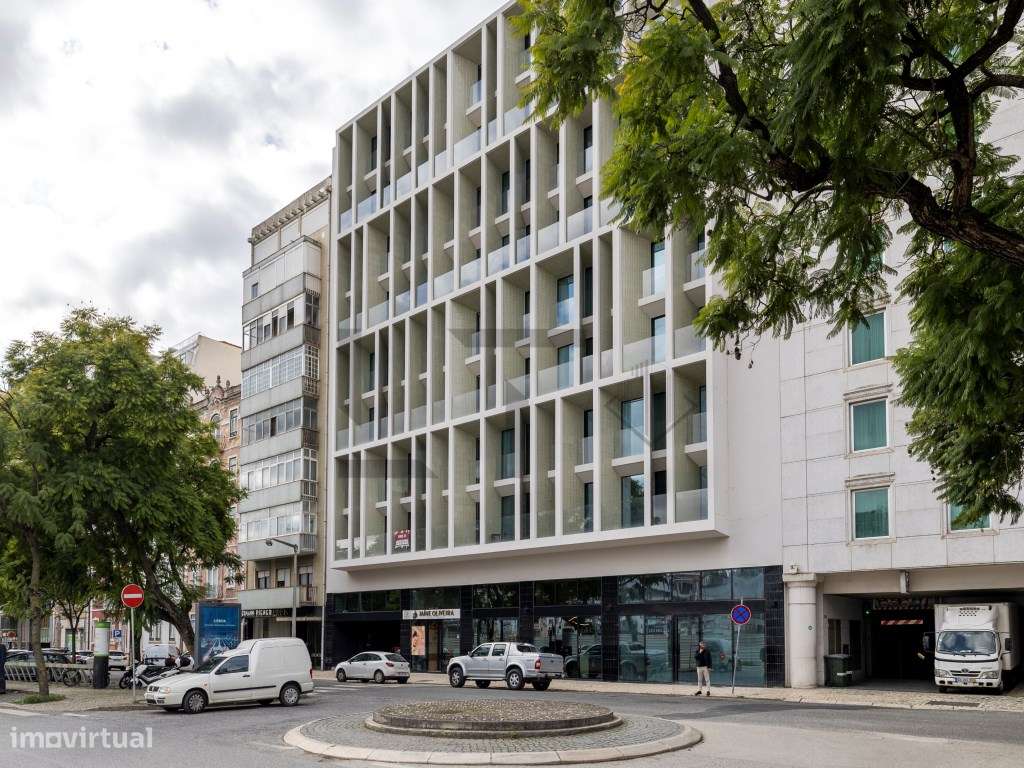 Apartamento Penthouse T4 Duplex com Terraço e Piscina Privativa par... - Grande imagem: 3/39