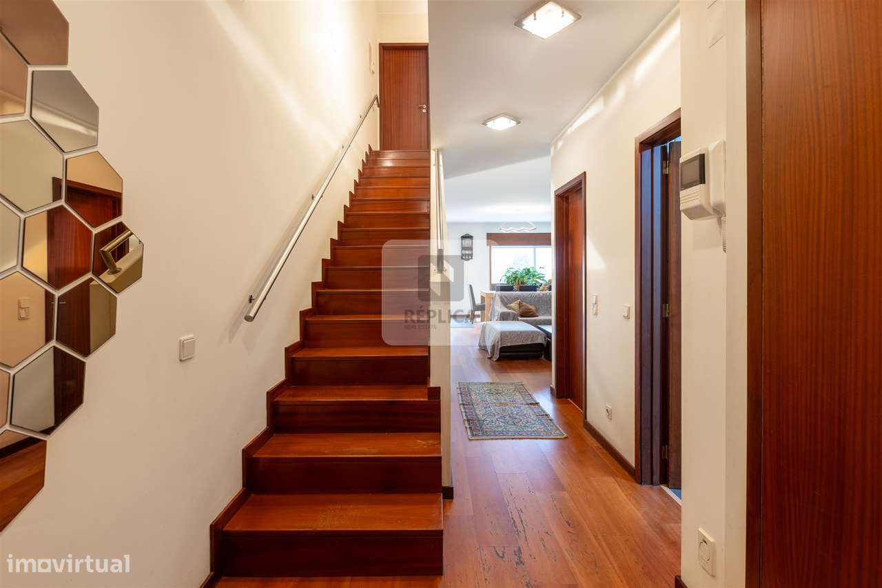 Moradia T5 com jardim e garagem | Senhora da Hora, Matosinhos-2