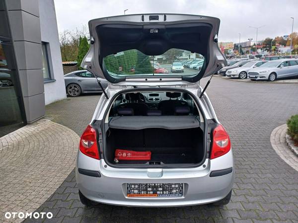 Renault Clio - 6