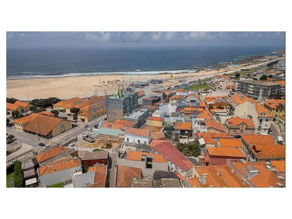 Prédio para Reabilitação - Leça da Palmeira-14