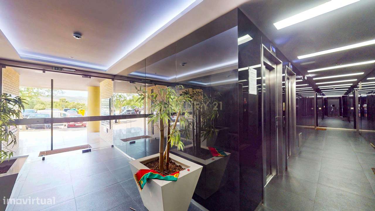 Apartamento T4 no Infantado de excelência, conforto e vista sobre a le-38