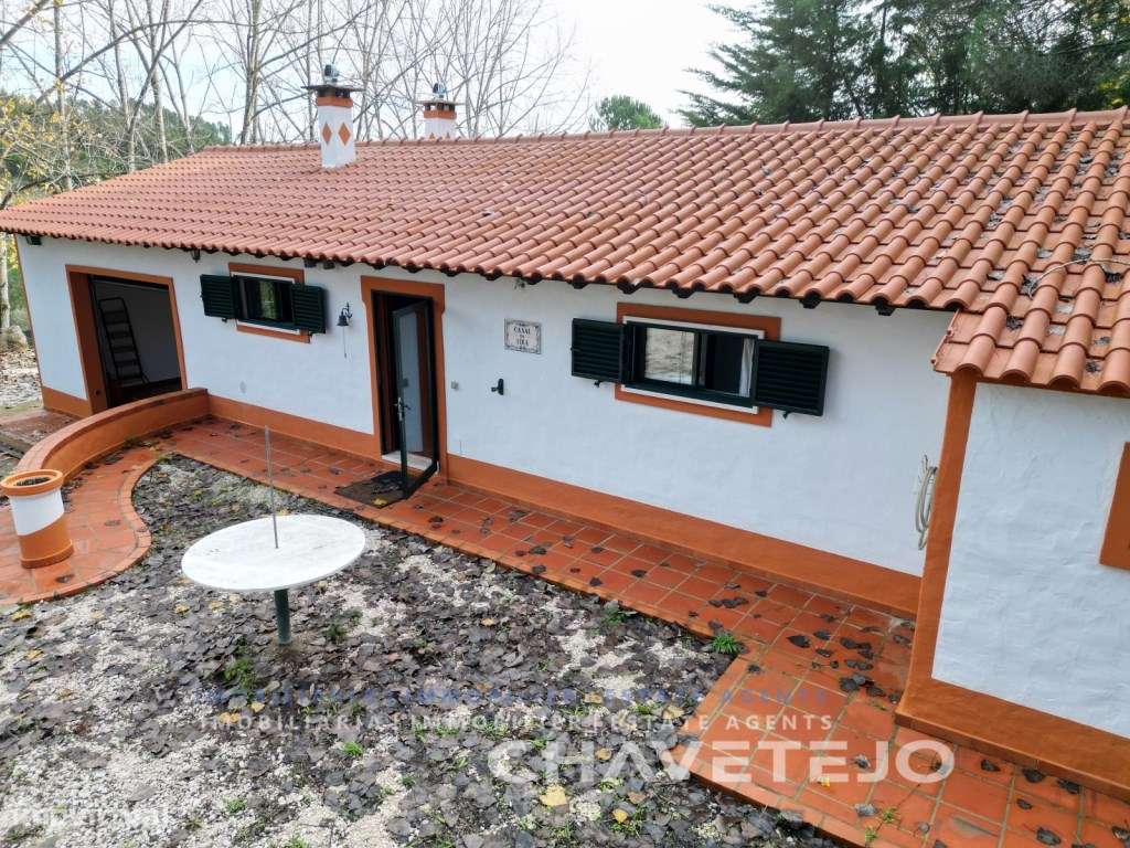 Moradia V2 com garagem e terreno com 16.815 m2 perto da Albufeira d... - Grande imagem: 5/29