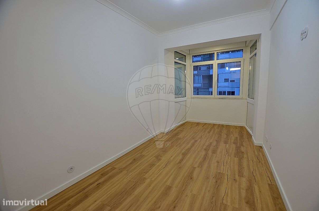 Apartamento T3 à venda em Cacilhas-14