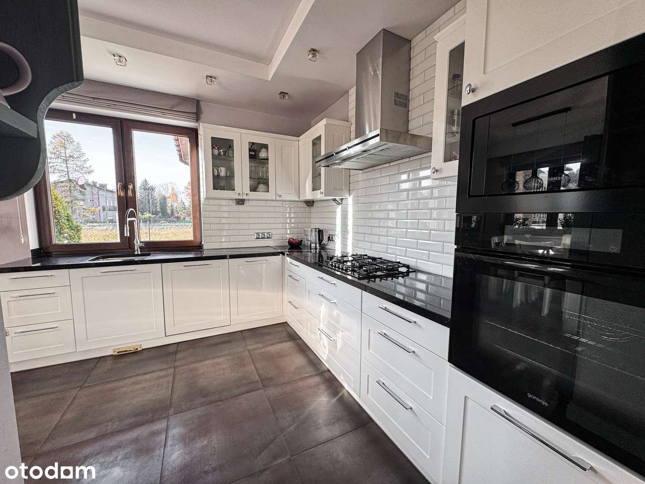 Przestronny dom gotowy do wejścia- Wola Batorska, bez prowizji - Pełny obrazek: 1/19