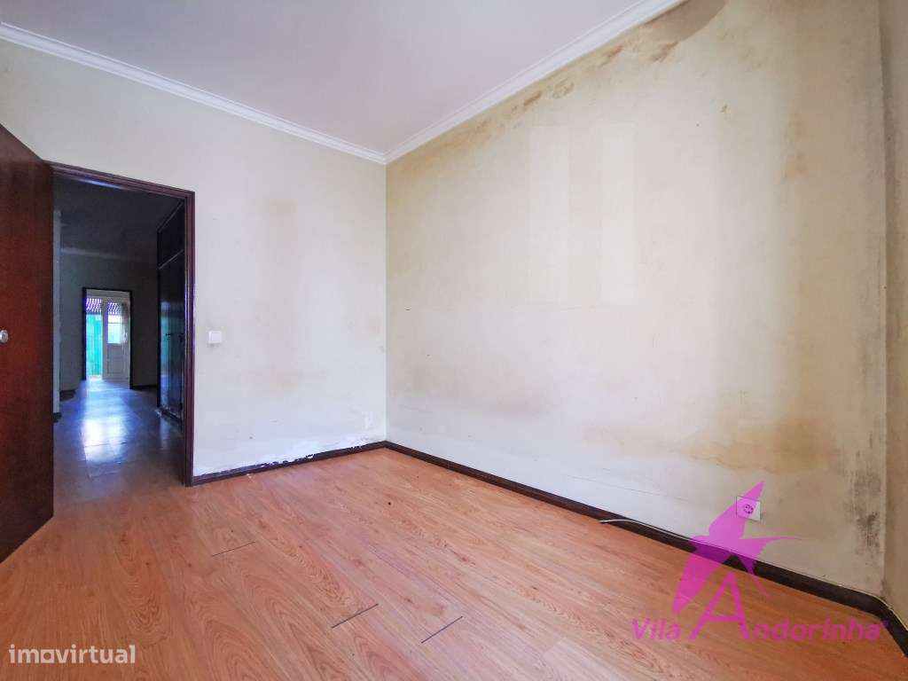 Apartamento T3 a 2 minutos do centro da cidade com garagem.-7