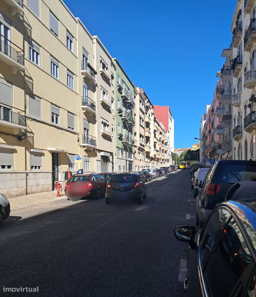 Oportunidade-  T5 remodelado á Alameda-24