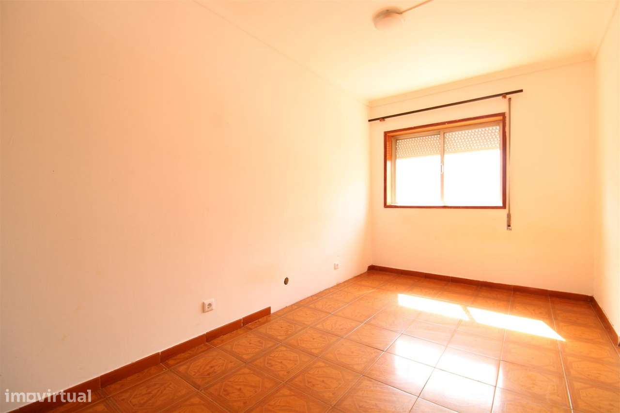 Apartamento T3 com garagem em Oliveira do Bairro-4
