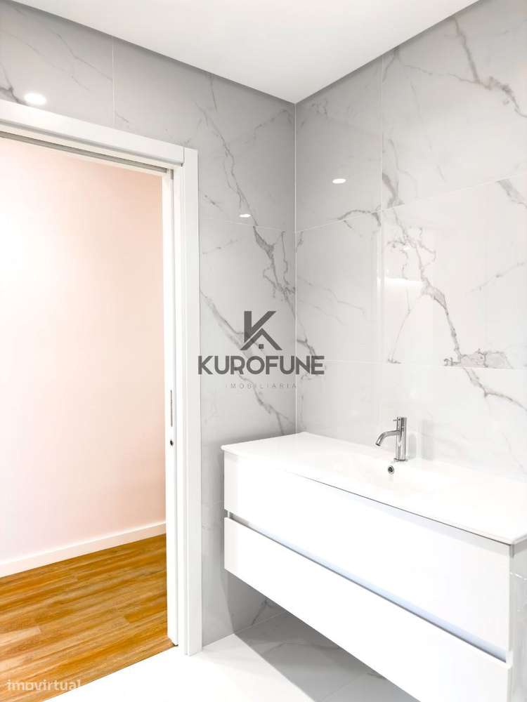 T3 Totalmente Equipado em Avintes  Excelente Investimento com Rendi...-13