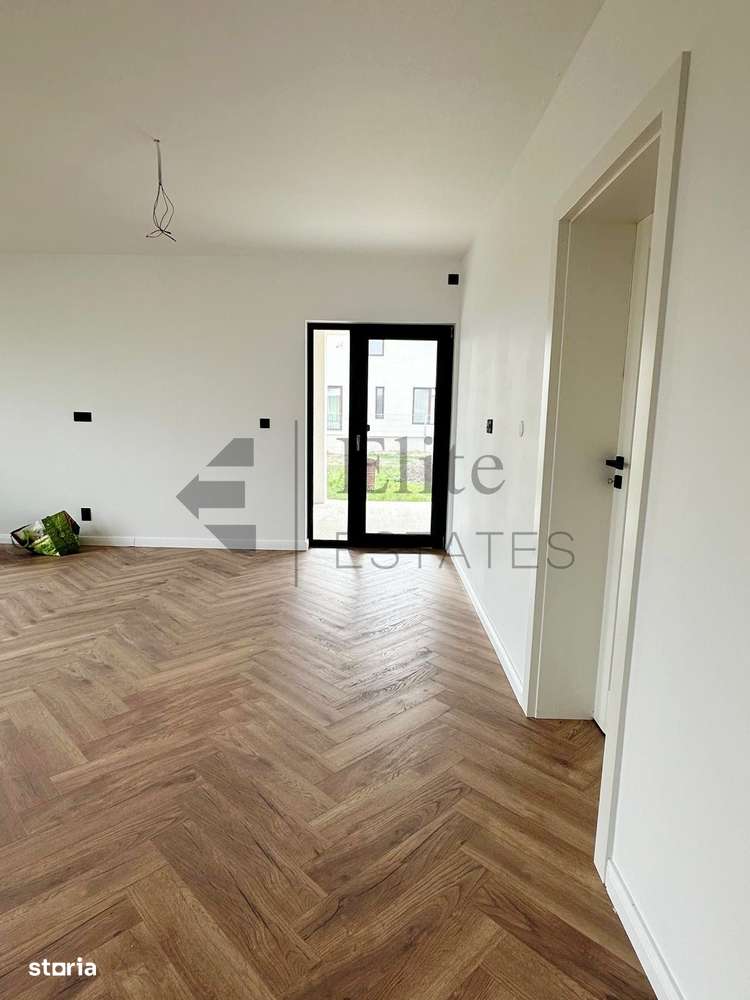 Casa moderna de vanzare la cheie! - Imagine principală: 4/11