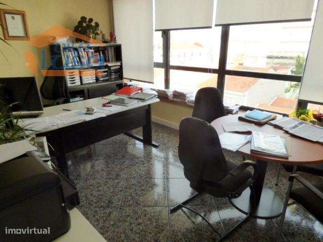 Escritório em Santo Ovídio à Estação de Metro - Grande imagem: 5/8