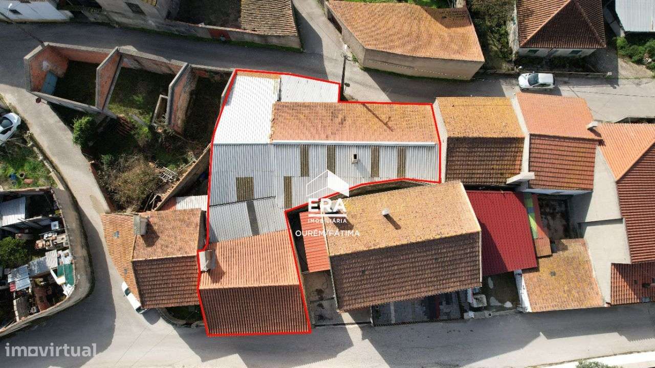 Moradia T3 localizada em Alburitel, Ourém - Grande imagem: 2/28