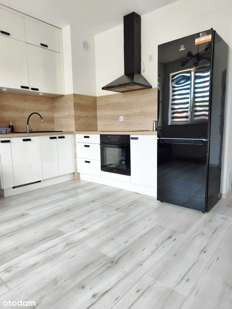 Przestronna kawalerka 28 m2 + TARAS ZIELONY 22 m2