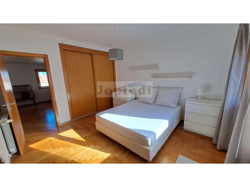 Apartamento T2 em condomínio Fechado na Beloura II-11