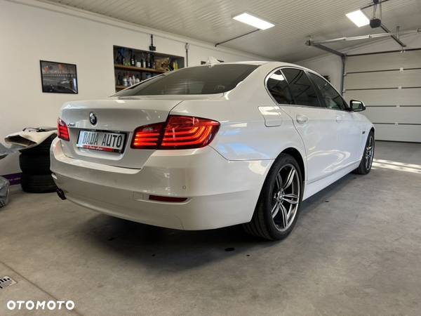 BMW Seria 5 520d Luxury Line - 6