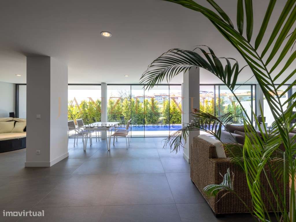 Moradia T4 Contemporânea com Vista Mar Total e Rooftop | Paço de Arcos-39