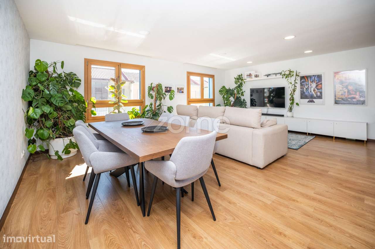 T3 com 3 lugares de garagem em Odivelas - Olival Basto - Grande imagem: 4/32