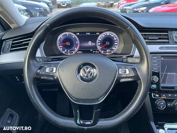 Volkswagen Passat 2.0 TDI DSG R Executive - 13