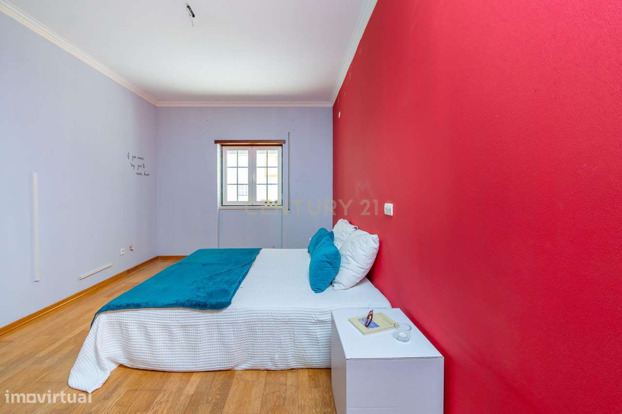 Apartamento T3 em Alcochete com garagem e arrecadação - Oportunidade Ú-25