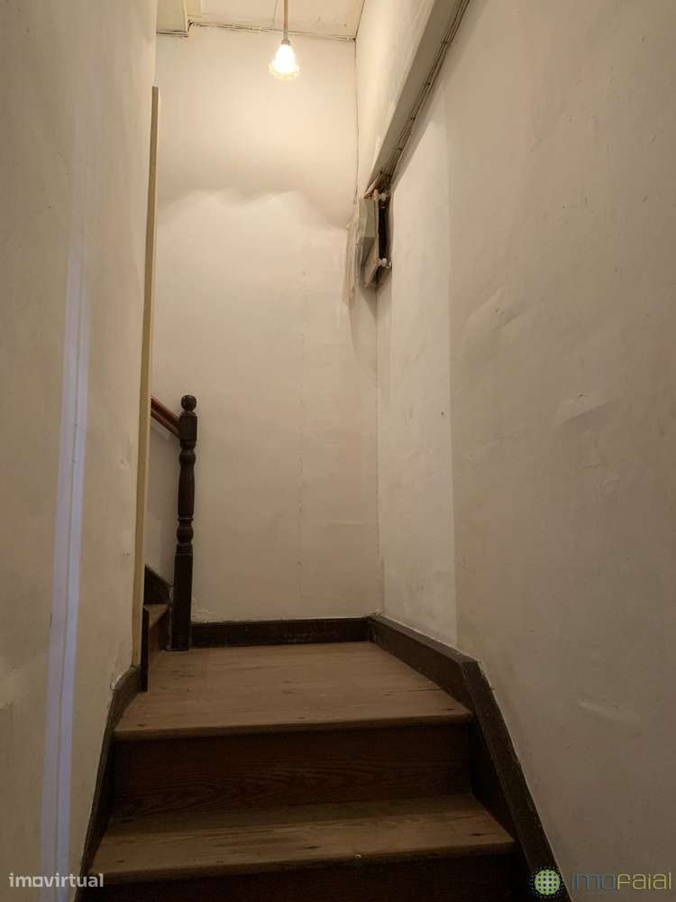 T7 + 2 Espaços Comerciais|Matriz-42