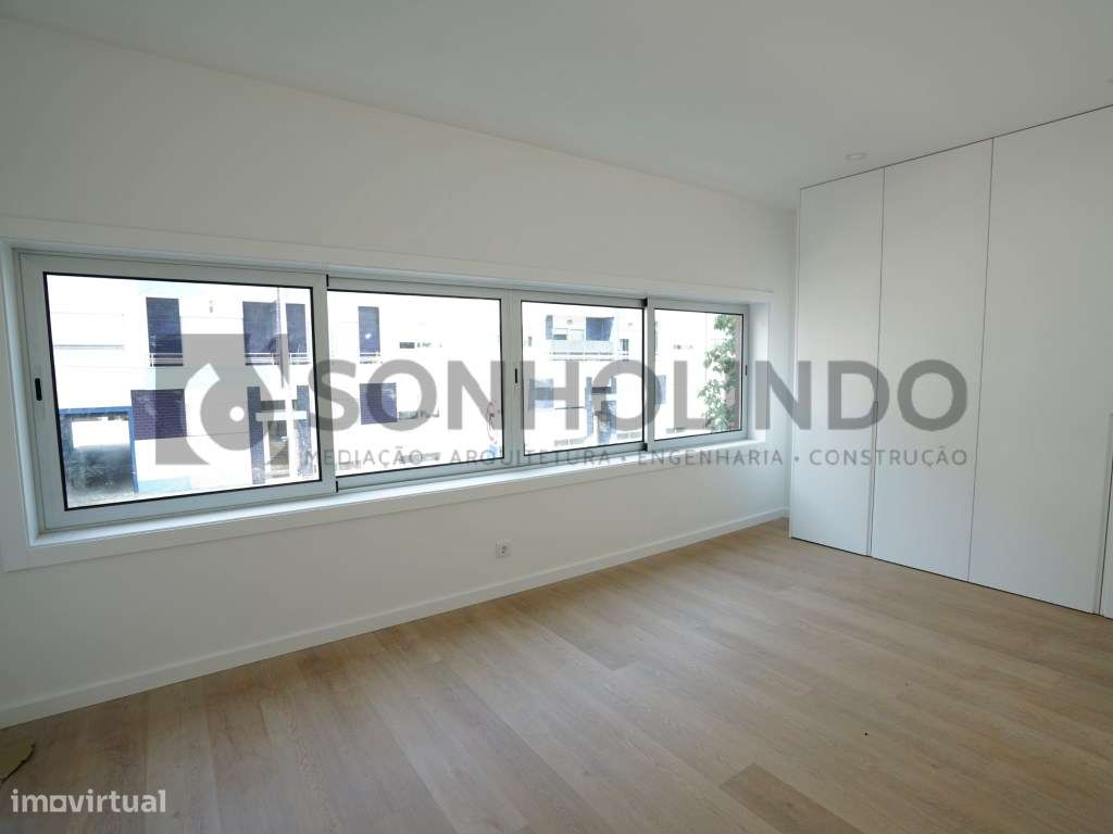 Apartamento T2 remodelado no centro de Gueifães.-16