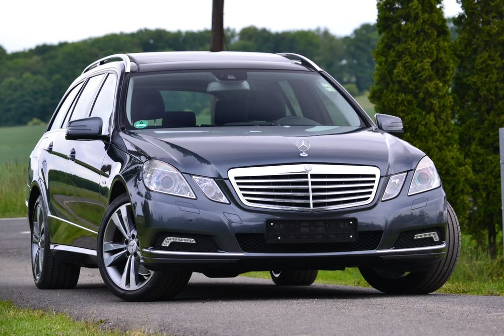 Mercedes-Benz E W212/W207 350 CDI DPF BlueEFFICIENCY 7G-TRONIC Elegance 2010