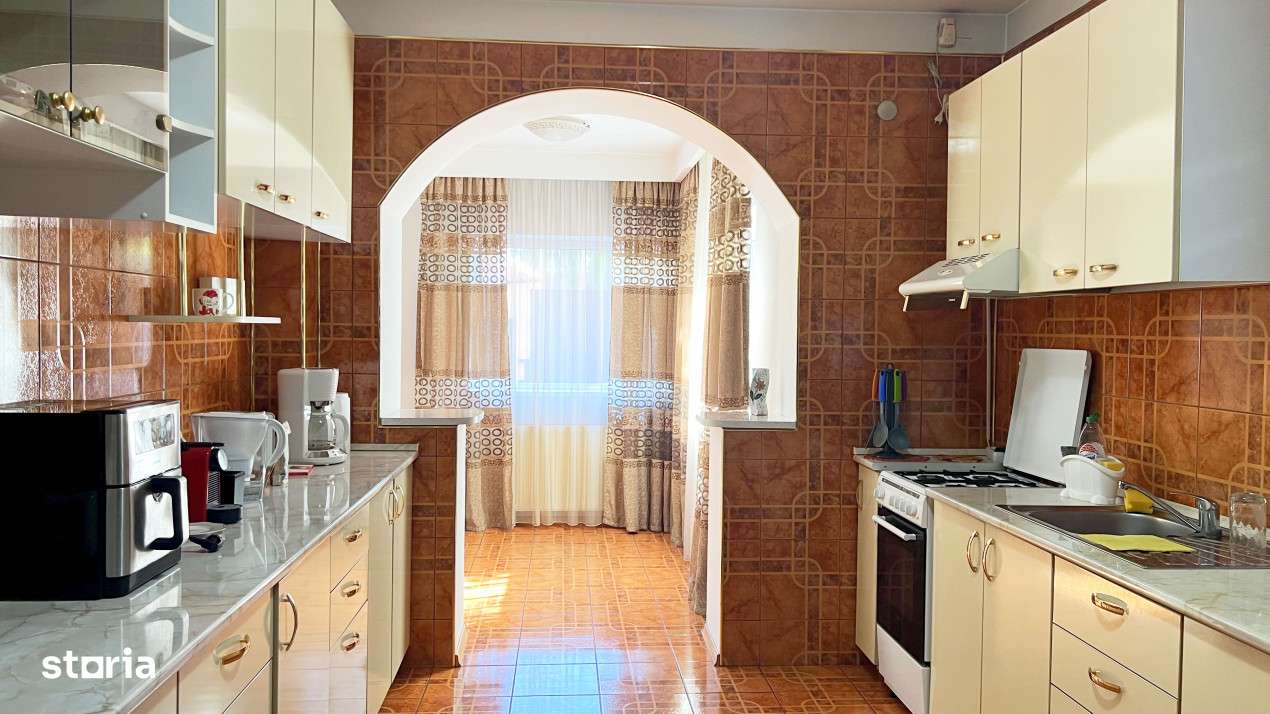 Casa individuala 5 camere I Posibil spatiu comercial I 300 mp I Parcul-3