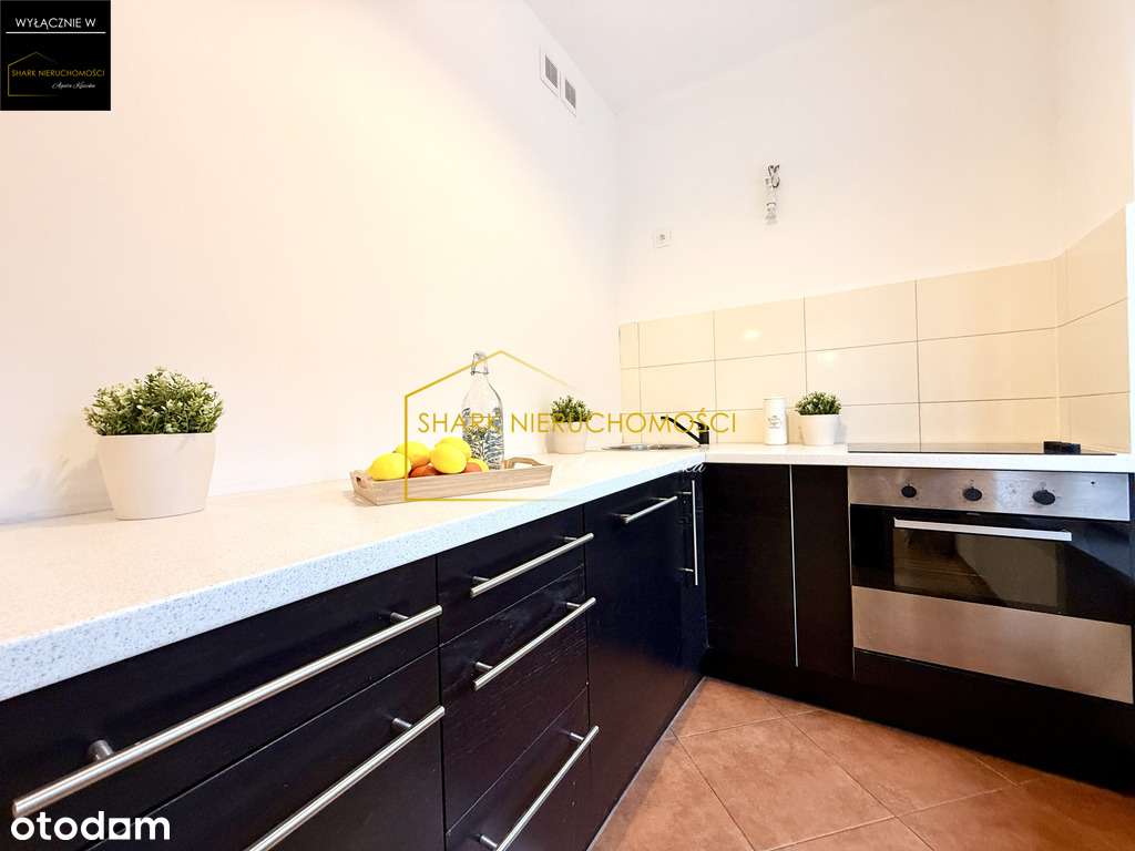 Kawalerka w świetnej lokalizacji + komórka!-8