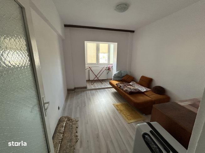 Vand apart.4 cam.st.117 mp,situat in Aradul-Nou,et.1/4,cu termoteca-4