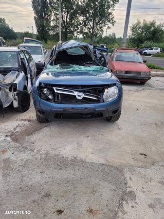 dezmembrez dacia duster 1.5l an 2011 - 4