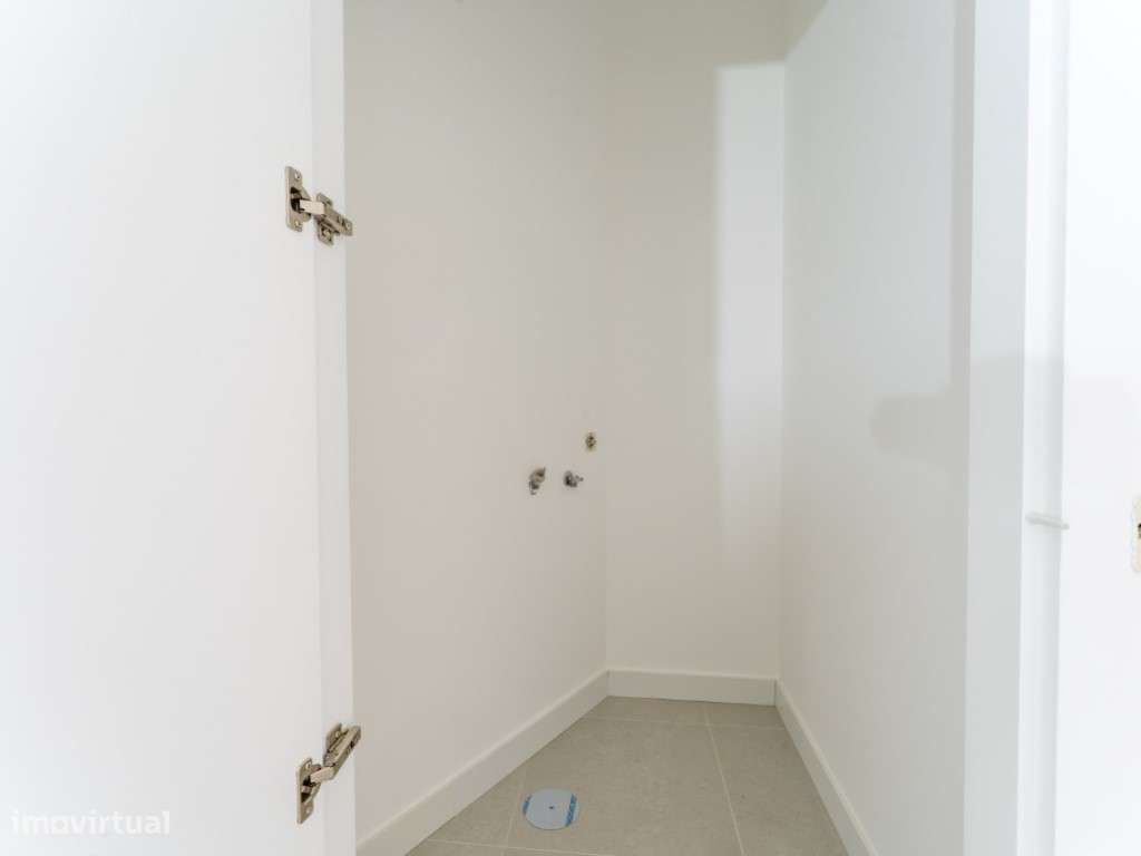 Apartamento T1 renovado com excelentes acabamentos na Nazaré-20